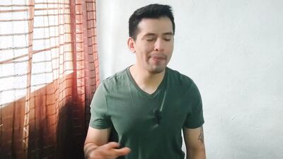 Hombre maduro es penetrado y da verga a taxista bisexual con novia!Relato sexual