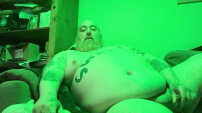 Fat gainer bator dad stokes it up and down.