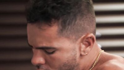 MEN - Damian Night Wants To Make A Report To Hot Officer Morgxn Thicke But Ends Up Fucking His Ass