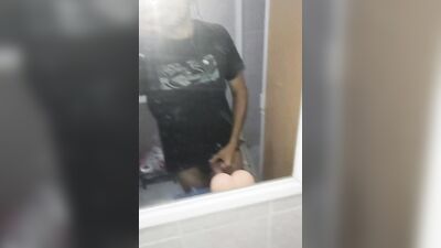 LE AVIENTO MI SEMEN ADENTRO DE SU VAGINA Y AFUERA EN SU CULO ????????????