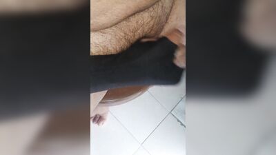 MATURE WITH SMALL BUT MILKY NEPE, WATCH IT UNTIL THE END