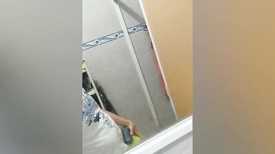 BIG HOT BULGES BY ME A BIG DICK MAN