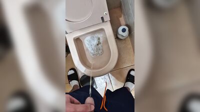 PEE FETISH COMPILATION