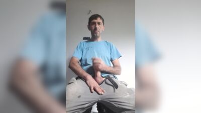 Intentando que la leche llegue a mi cara