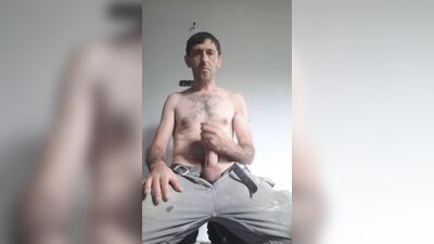 Intentando que la leche llegue a mi cara