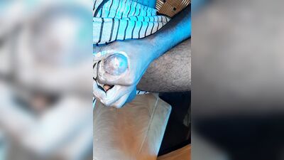 Hand job cum out jerking in room