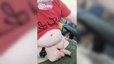 (Pornstar) guy fucking himself