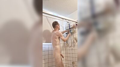 (MUST SEE) Sexy white boy dick dancing in the shower
