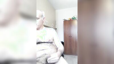 I Put Oil on My Cock and Chest and Masturbate My Penis with Pleasure