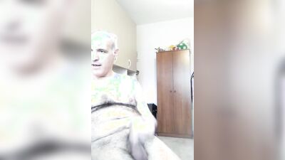 I Put Oil on My Cock and Chest and Masturbate My Penis with Pleasure