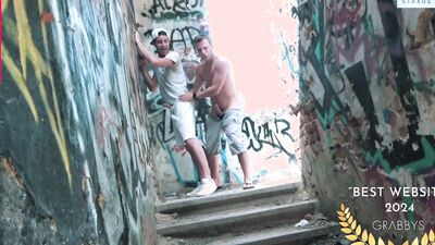 STAXUS :: OLIVER AND FLORIAN CRUISING