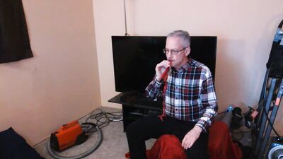 113) Daddy Jerks on 17" Balloon after Popping 36" and Cutting 24" Balloons