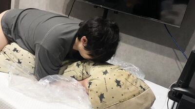 Students have sex on the futon for the last time, and get covered in sperm.