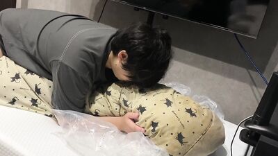 Students have sex on the futon for the last time, and get covered in sperm.