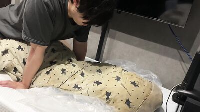 Students have sex on the futon for the last time, and get covered in sperm.