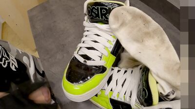 4 Cumshots on Lime Green Osiris Bronx
