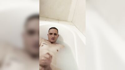 Cumshot in my bathtub