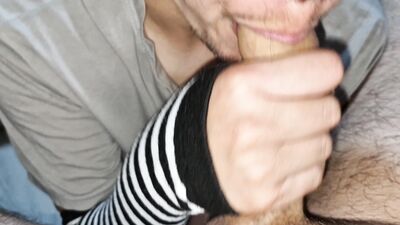 Sucking a big dick, cum hot in the face of a virgin!
