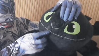Venom and drake (Toothless).mp4