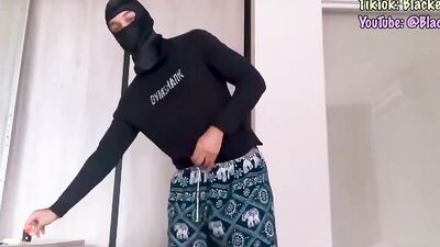 Blacked_Hippie Masked Man Chaturbate Cam Show Bulge Teasing & Flashing Ass