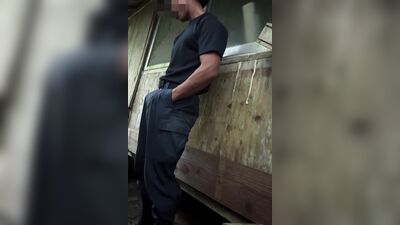 29 素手では足りずに「布」でも扱く！働く男の凄まじい性欲が寸止めオナニーをついに苦行の領域へ...