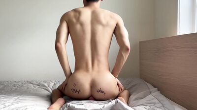 Used asian whore riding dildo aggresively