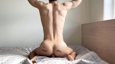 Used asian whore riding dildo aggresively