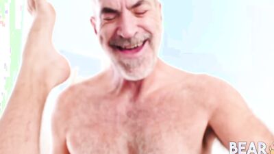 BEARFILMS Top Gay Martin Pe Wrecks Tony Rivers Hungry Hole