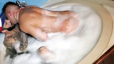 Blowjob Huge Dick Romeo Davis Huge Facial Raw Fucking Bathtub sex