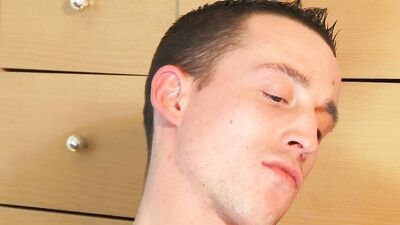 A real hetero athlete had his very big cock wanked by a guy on video!