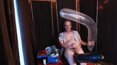 116) Jerk Off with Giant Round Balloon and 2 Long Balloons