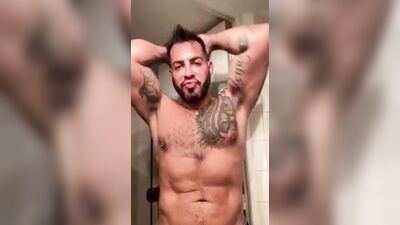 Will you come to the bathroom with me ?