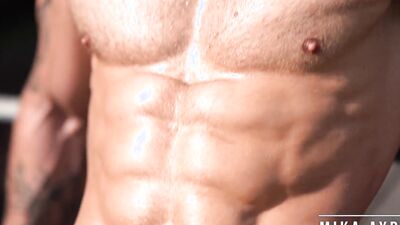 HOT TRAINING - MIKA AYDEN
