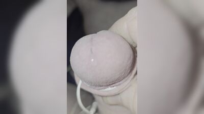 Estimming my small cock