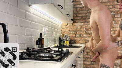 HarryJen. Gay porn in the kitchen, deep throat, bareback, amateurs, load cum, love and passion