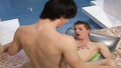 Hard gay sex with 2 big cocks at the edge of the pool