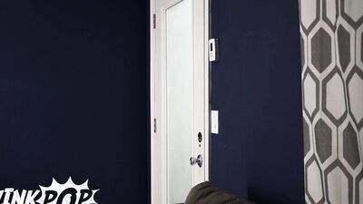 Bottom Joey Mills Gets Turned On After Catching His Roommate Spikey Dee Sucking His Own Dick - TWINKPOP