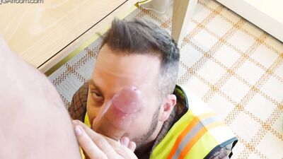 Service Tech Services A Customer's Fat Cock In The Shower