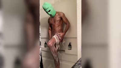 Shower Ep.2 Series Hanging Dinging