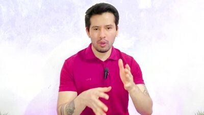 Medico revisa a paciente venezolano dotado y le da sexo oral en el consultorio del hospital