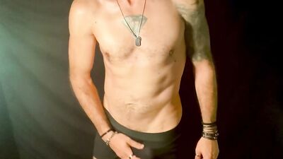 Spanish Daddy Robe Moreno Jerks Off and Talks Dirty ASMR, Straight Male Solo