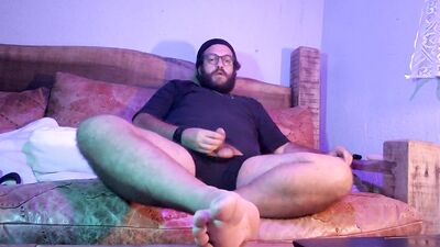 Other angle - more feet and eyes rolling