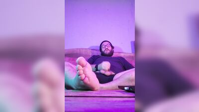 More feet and more eye rolling