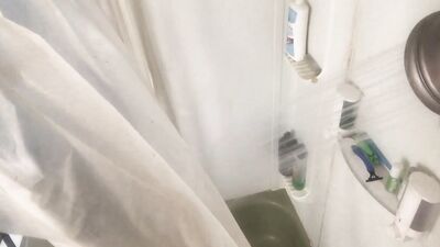 Solo Shower Time with n00bZilla