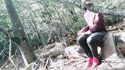 Wanking in the woods - risk of getting caught