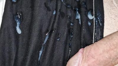 Huge precum , fountains of sperm from the stepfather of a guy who fucked a hole ????????????