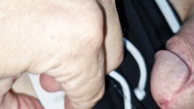 Huge precum , fountains of sperm from the stepfather of a guy who fucked a hole ????????????