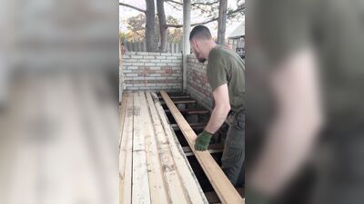 Builder jerks off hot dick after work! Big load of cum!
