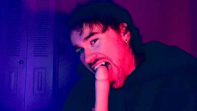 POV Vampire Owns Pathetic Vampire Hunter