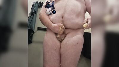 White kiwi bear from NZ fucks a banana and gets anally fucked by a banana